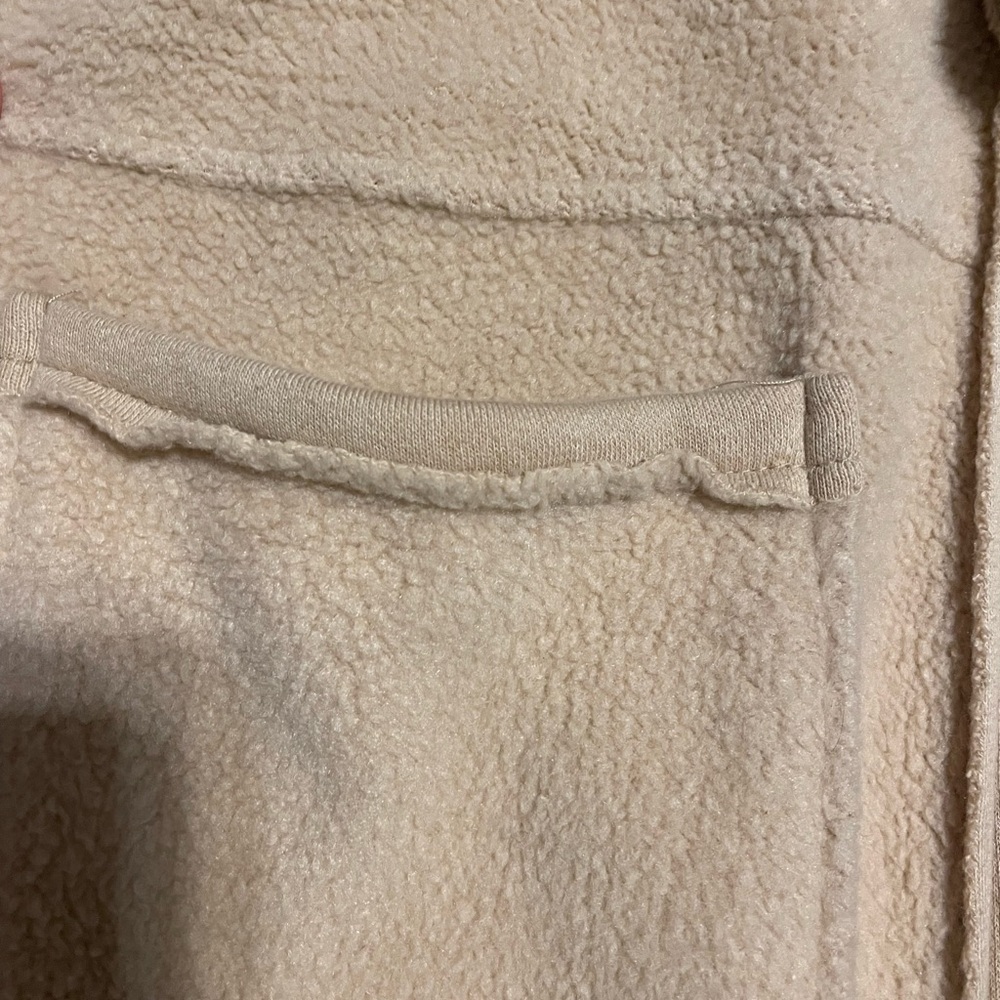 Shacket - Picture 2 of 3